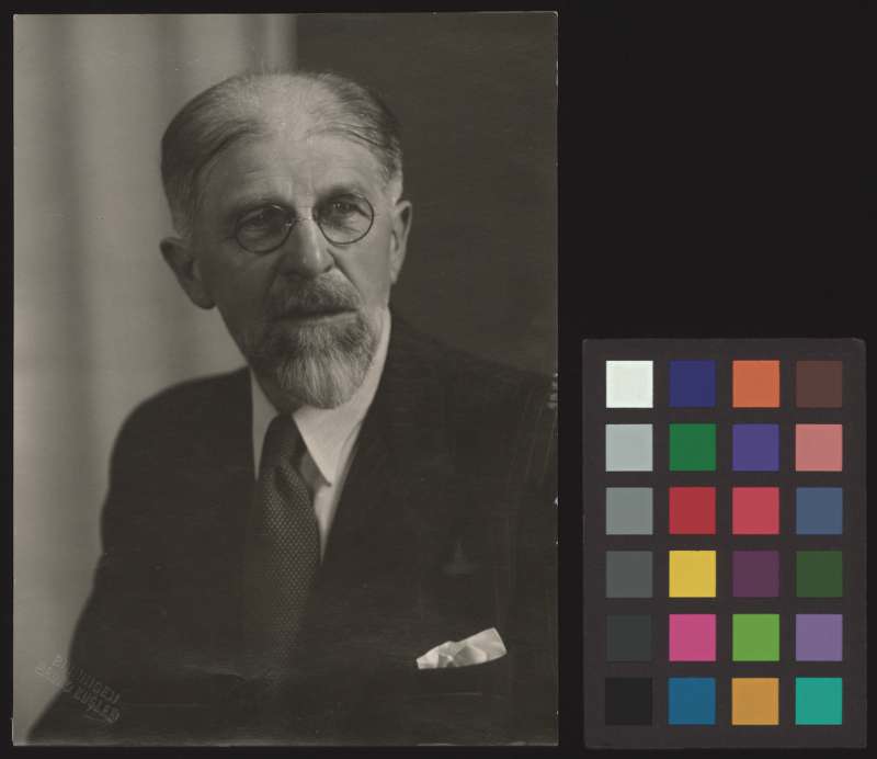 Buchumschlag - [Porträt von Reinh. Backhaus]